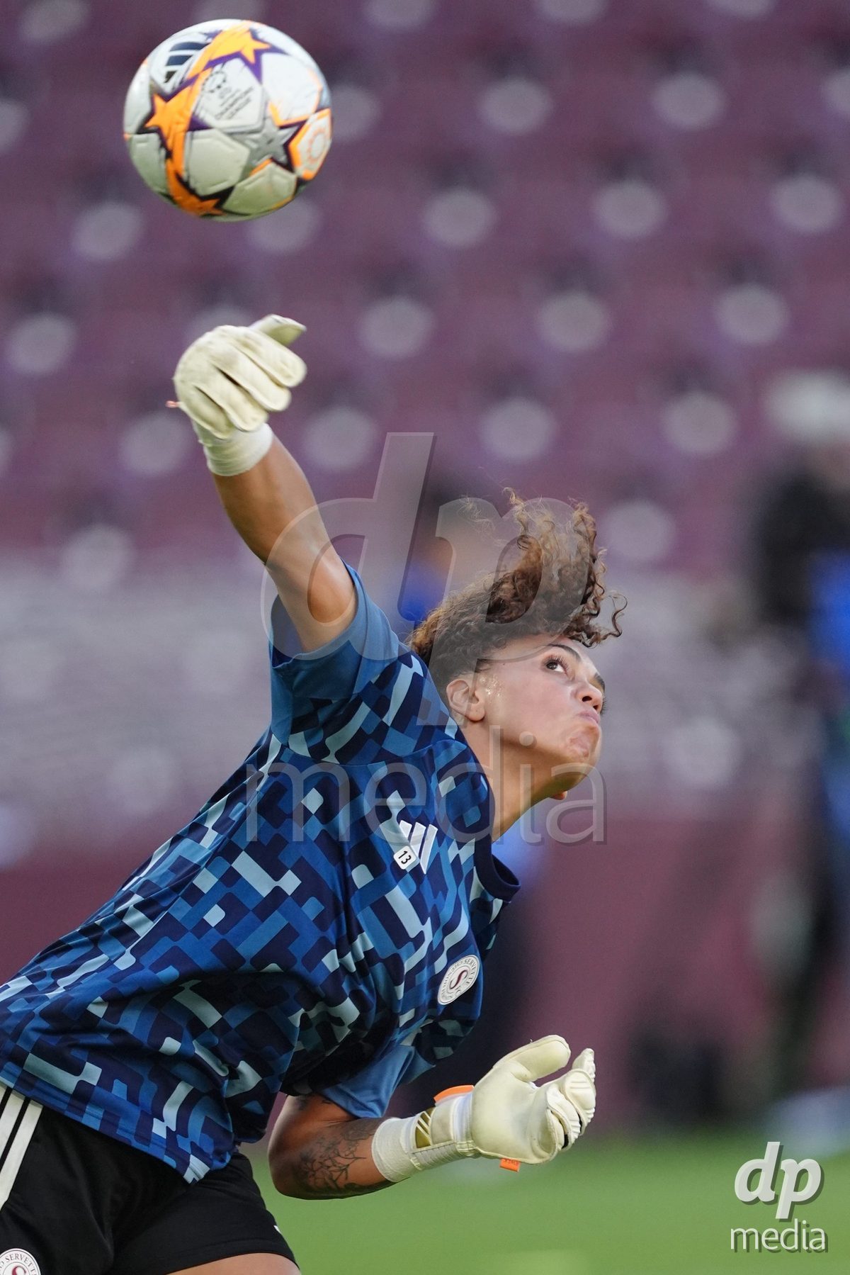 GENEVA, SWITZERLAND - SEPTEMBER 23: Goalkeeper Jacintha Weimar of Servette FC Chenois Feminin during warmup before the UEFA Women's Champions League match between Servette FC Chenois Feminin and OL Lyonnes at Stade de Geneve on September 23, 2026 in Geneva, Switzerland.