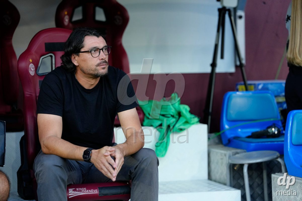 GENEVA, SWITZERLAND - SEPTEMBER 23: Head Coach Cristian Toro of Servette FC Chenois Feminin during the UEFA Women's Champions League match between Servette FC Chenois Feminin and OL Lyonnes at Stade de Geneve on September 23, 2026 in Geneva, Switzerland.
