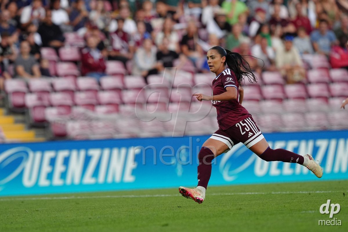 GENEVA, SWITZERLAND - SEPTEMBER 23: Meriame Terchoun of Servette FC Chenois Feminin during the UEFA Women's Champions League match between Servette FC Chenois Feminin and OL Lyonnes at Stade de Geneve on September 23, 2026 in Geneva, Switzerland.