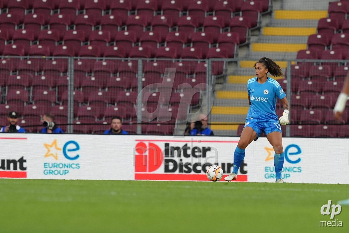 GENEVA, SWITZERLAND - SEPTEMBER 23: Goalkeeper Jacintha Weimar of Servette FC Chenois Feminin during the UEFA Women's Champions League match between Servette FC Chenois Feminin and OL Lyonnes at Stade de Geneve on September 23, 2026 in Geneva, Switzerland.