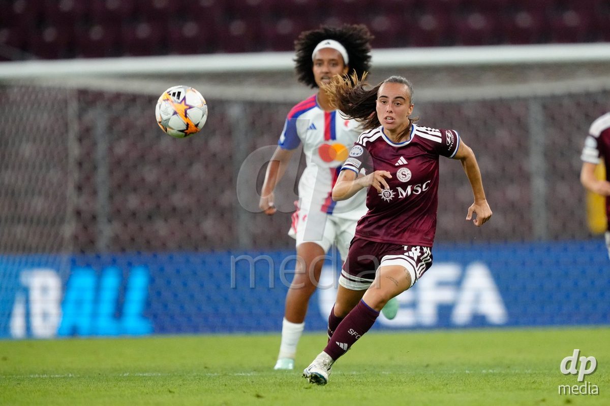 GENEVA, SWITZERLAND - SEPTEMBER 23: Joana Marchao of Servette FC Chenois Feminin during the UEFA Women's Champions League match between Servette FC Chenois Feminin and OL Lyonnes at Stade de Geneve on September 23, 2026 in Geneva, Switzerland.