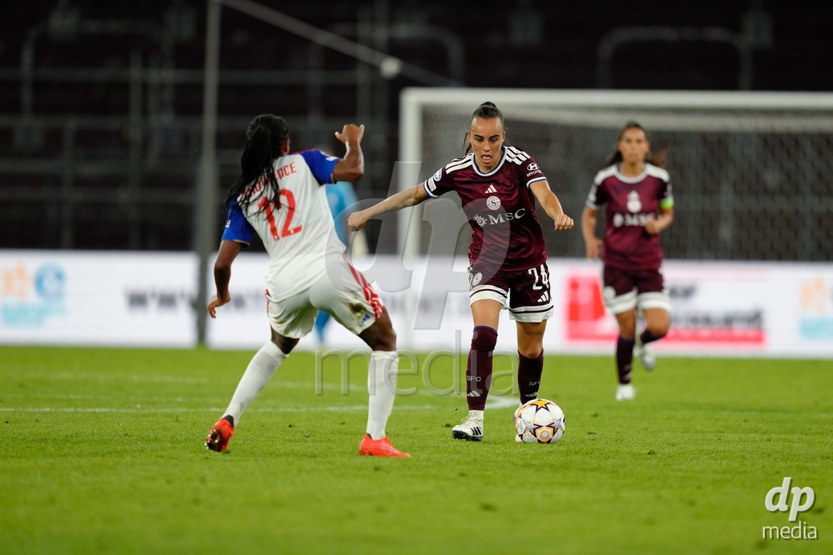 GENEVA, SWITZERLAND - SEPTEMBER 23: Joana Marchao of Servette FC Chenois Feminin against Ashley Lawrence of Olympique Lyon during the UEFA Women's Champions League match between Servette FC Chenois Feminin and OL Lyonnes at Stade de Geneve on September 23, 2026 in Geneva, Switzerland.