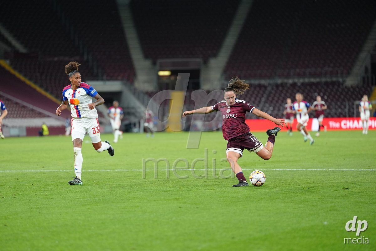 GENEVA, SWITZERLAND - SEPTEMBER 23: Magdalena Sobal of Servette FC Chenois Feminin during the UEFA Women's Champions League match between Servette FC Chenois Feminin and OL Lyonnes at Stade de Geneve on September 23, 2026 in Geneva, Switzerland.
