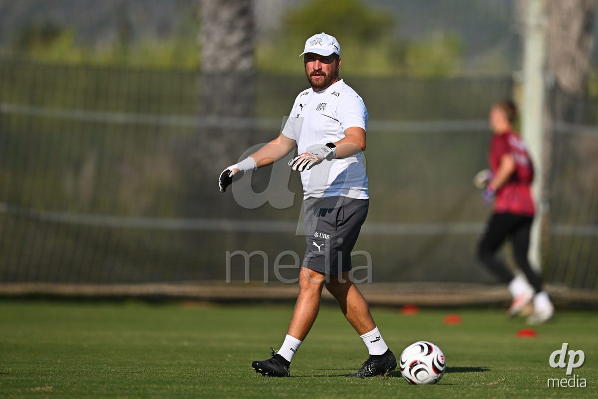 OLIVA NOVA, SPAIN - SEPTEMBER 23: the International Friendly match between Switzerland U17 and Wales U17 at Oliva Nova Sports Center on September 23, 2026 in Oliva Nova, Spain.