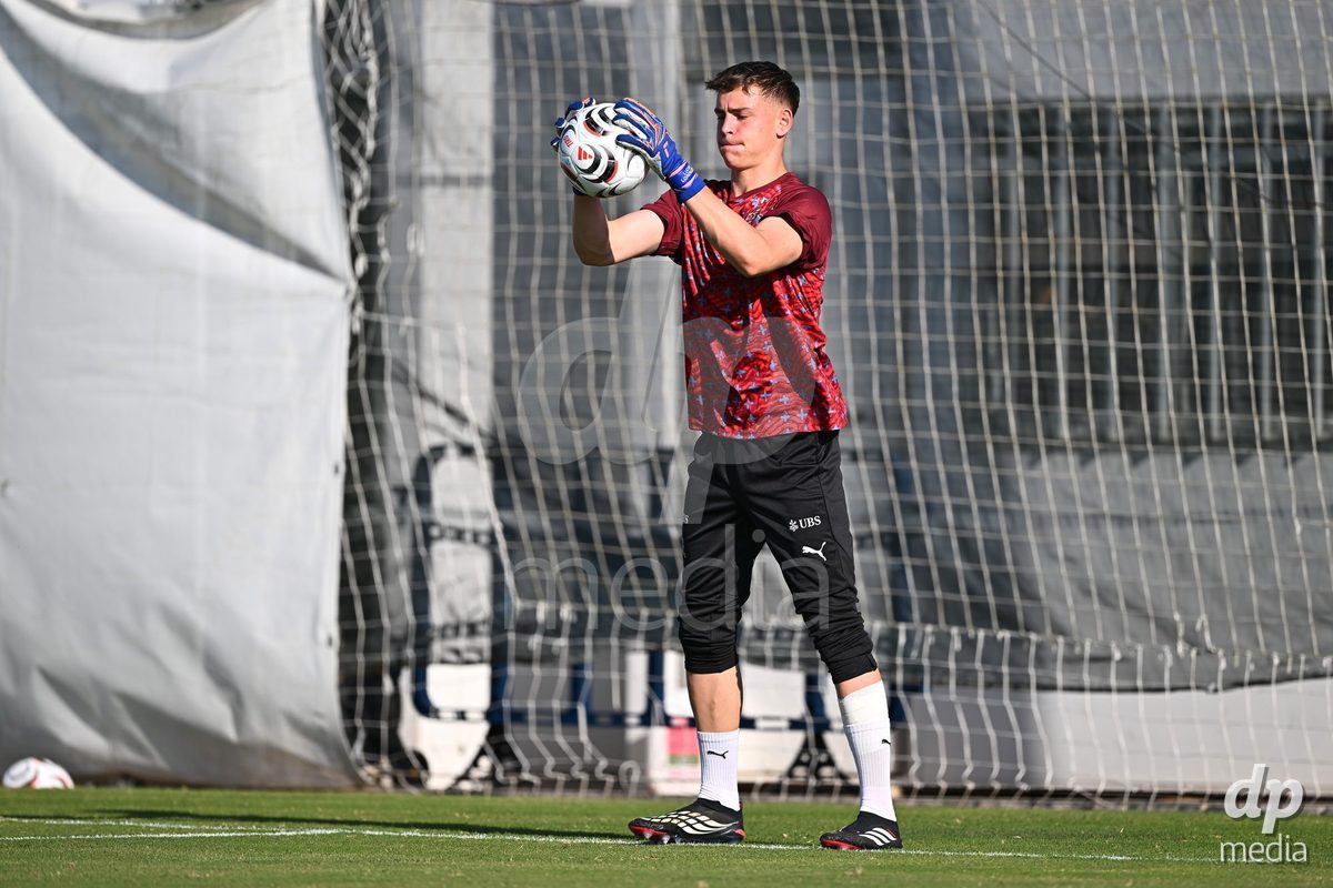 OLIVA NOVA, SPAIN - SEPTEMBER 23: Lorenzon, Lucas Goalkeeper of Switzerland during the International Friendly match between Switzerland U17 and Wales U17 at Oliva Nova Sports Center on September 23, 2026 in Oliva Nova, Spain.