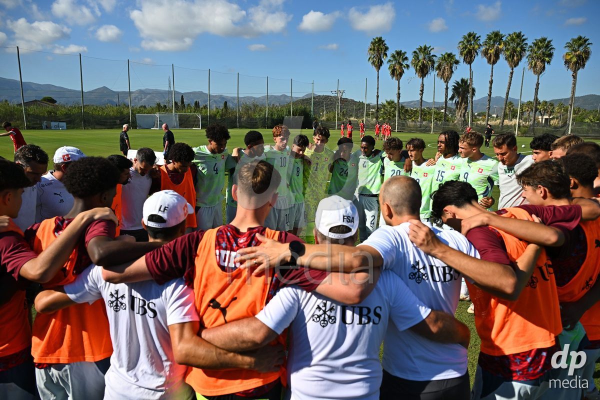OLIVA NOVA, SPAIN - SEPTEMBER 23: the International Friendly match between Switzerland U17 and Wales U17 at Oliva Nova Sports Center on September 23, 2026 in Oliva Nova, Spain.