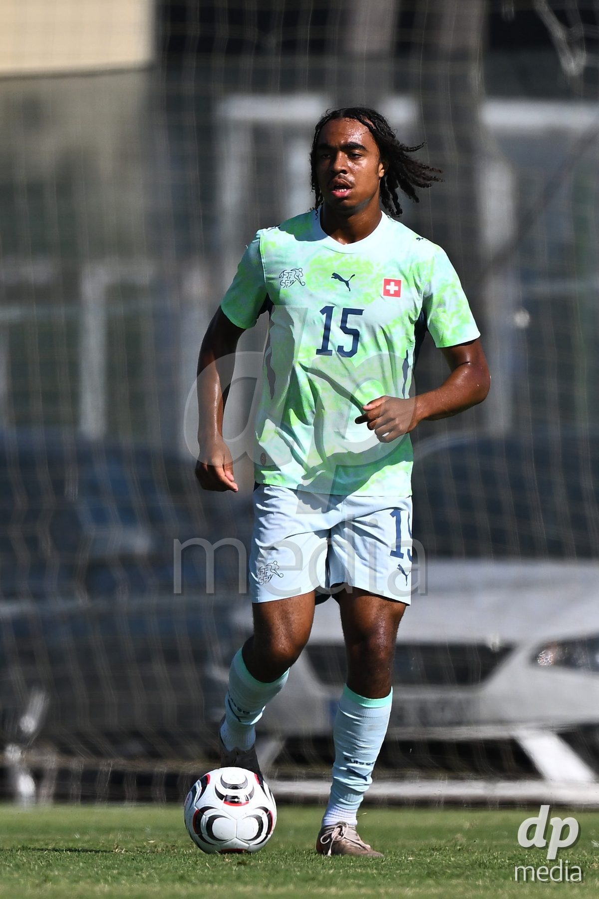 OLIVA NOVA, SPAIN - SEPTEMBER 23: White, Leon of Switzerland during the International Friendly match between Switzerland U17 and Wales U17 at Oliva Nova Sports Center on September 23, 2026 in Oliva Nova, Spain.