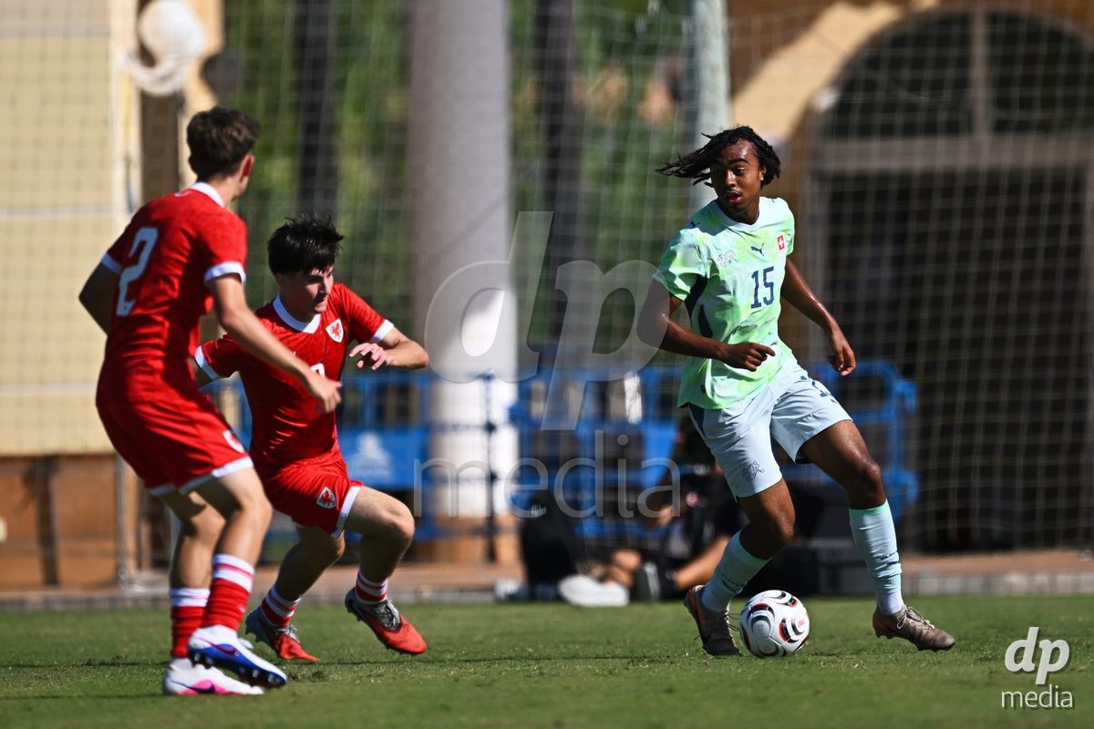 OLIVA NOVA, SPAIN - SEPTEMBER 23: White, Leon of Switzerland during the International Friendly match between Switzerland U17 and Wales U17 at Oliva Nova Sports Center on September 23, 2026 in Oliva Nova, Spain.