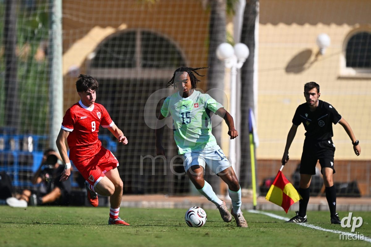 OLIVA NOVA, SPAIN - SEPTEMBER 23: White, Leon of Switzerland during the International Friendly match between Switzerland U17 and Wales U17 at Oliva Nova Sports Center on September 23, 2026 in Oliva Nova, Spain.