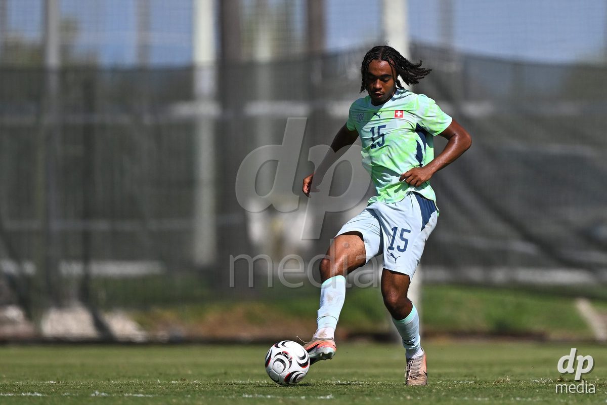 OLIVA NOVA, SPAIN - SEPTEMBER 23: White, Leon of Switzerland during the International Friendly match between Switzerland U17 and Wales U17 at Oliva Nova Sports Center on September 23, 2026 in Oliva Nova, Spain.