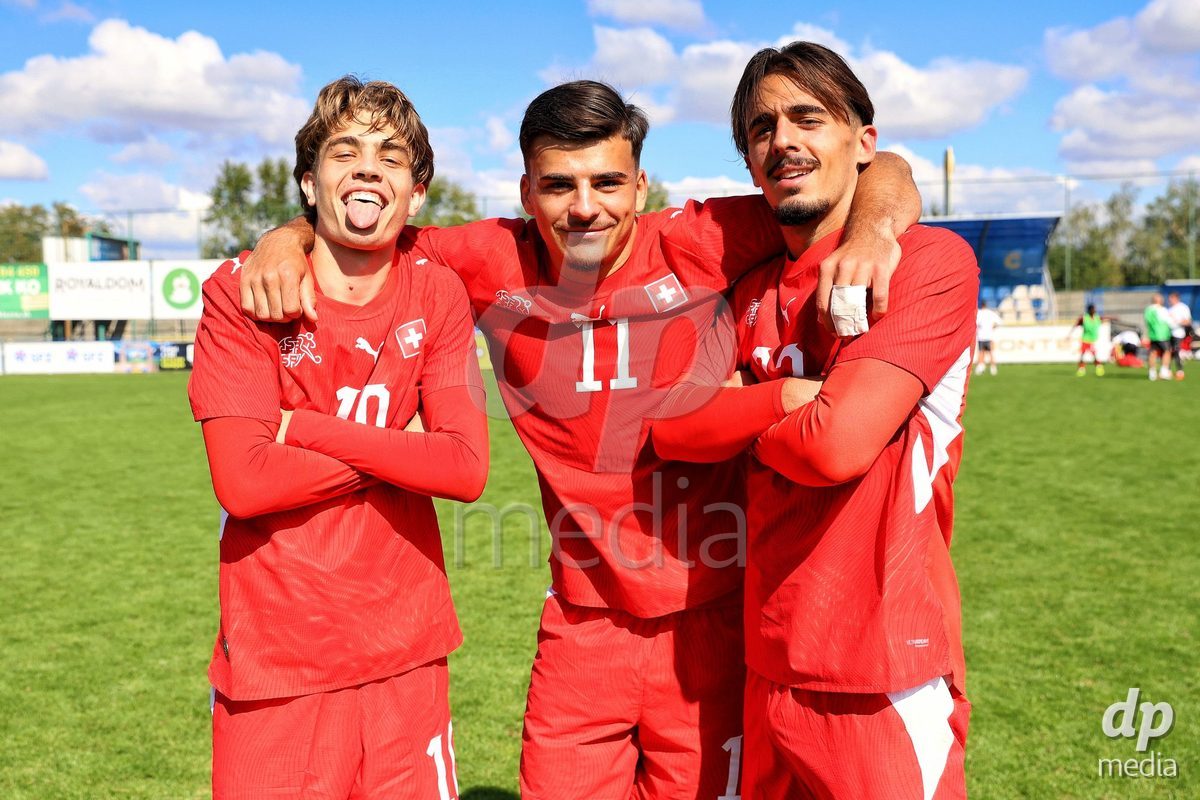 DUNAJSKA LUZNA, SLOVAKIA - SEPTEMBER 25: Nevio Scherrer, Adrien Llukes, Mladen Mijajlovic happiness the International Friendly football match between Switzerland U19 and Poland U19 on September 25, 2026 in Dunajska Luzna, Slovakia.