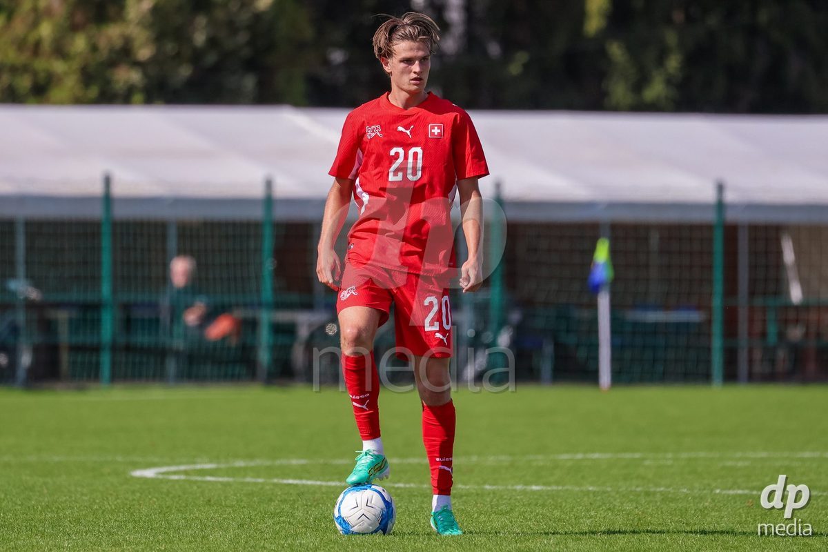 DUNAJSKA LUZNA, SLOVAKIA - SEPTEMBER 25: Swiss delight the International Friendly football match between Switzerland U19 and Poland U19 on September 25, 2026 in Dunajska Luzna, Slovakia.