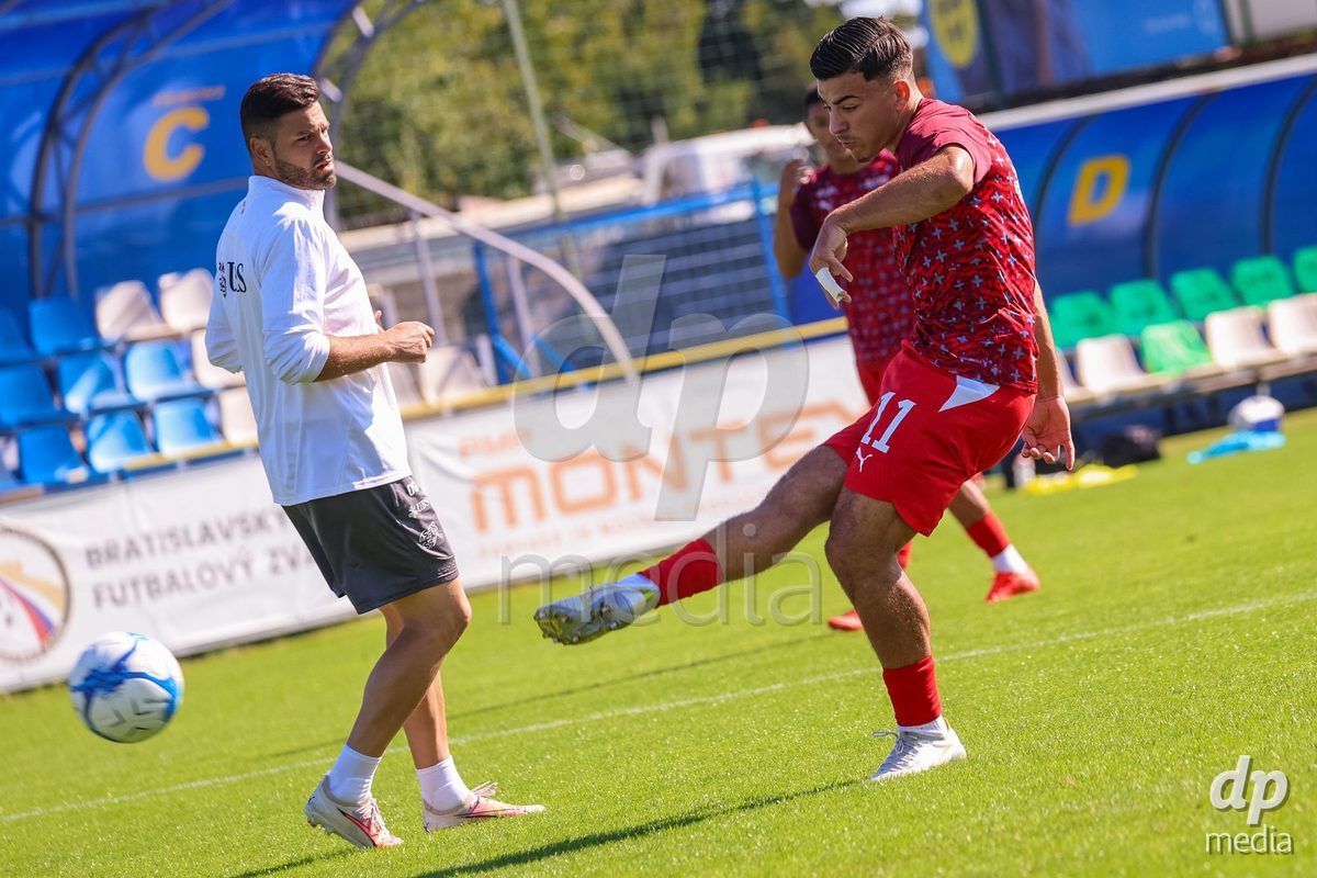 DUNAJSKA LUZNA, SLOVAKIA - SEPTEMBER 25:  Swiss team warm-up International Friendly football match between Switzerland U19 and Poland U19 on September 25, 2026 in Dunajska Luzna, Slovakia.
