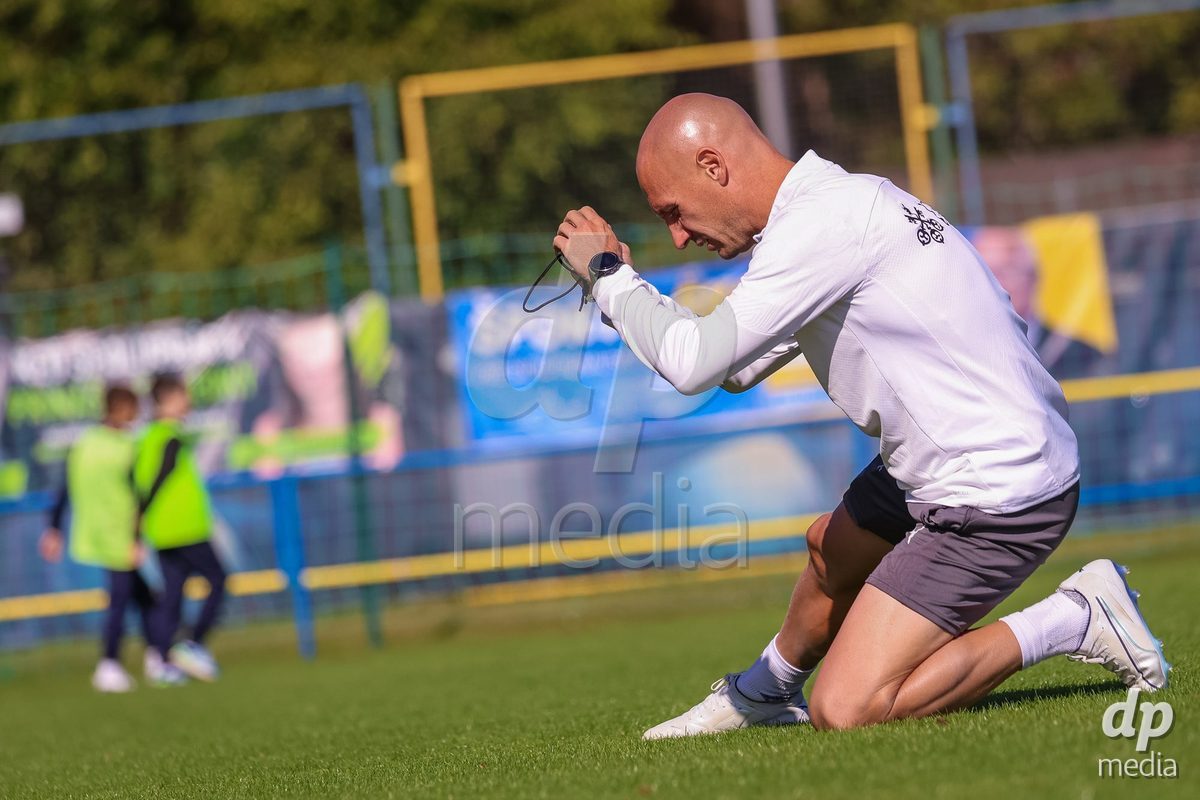 DUNAJSKA LUZNA, SLOVAKIA - SEPTEMBER 25: Swiss crew members the International Friendly football match between Switzerland U19 and Poland U19 on September 25, 2026 in Dunajska Luzna, Slovakia.