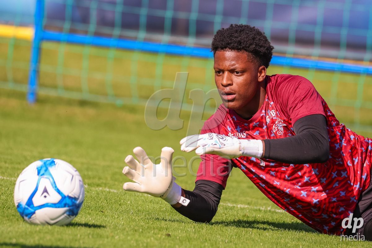 DUNAJSKA LUZNA, SLOVAKIA - SEPTEMBER 25: Swiss goalkeeper warm-up the International Friendly football match between Switzerland U19 and Poland U19 on September 25, 2026 in Dunajska Luzna, Slovakia.
