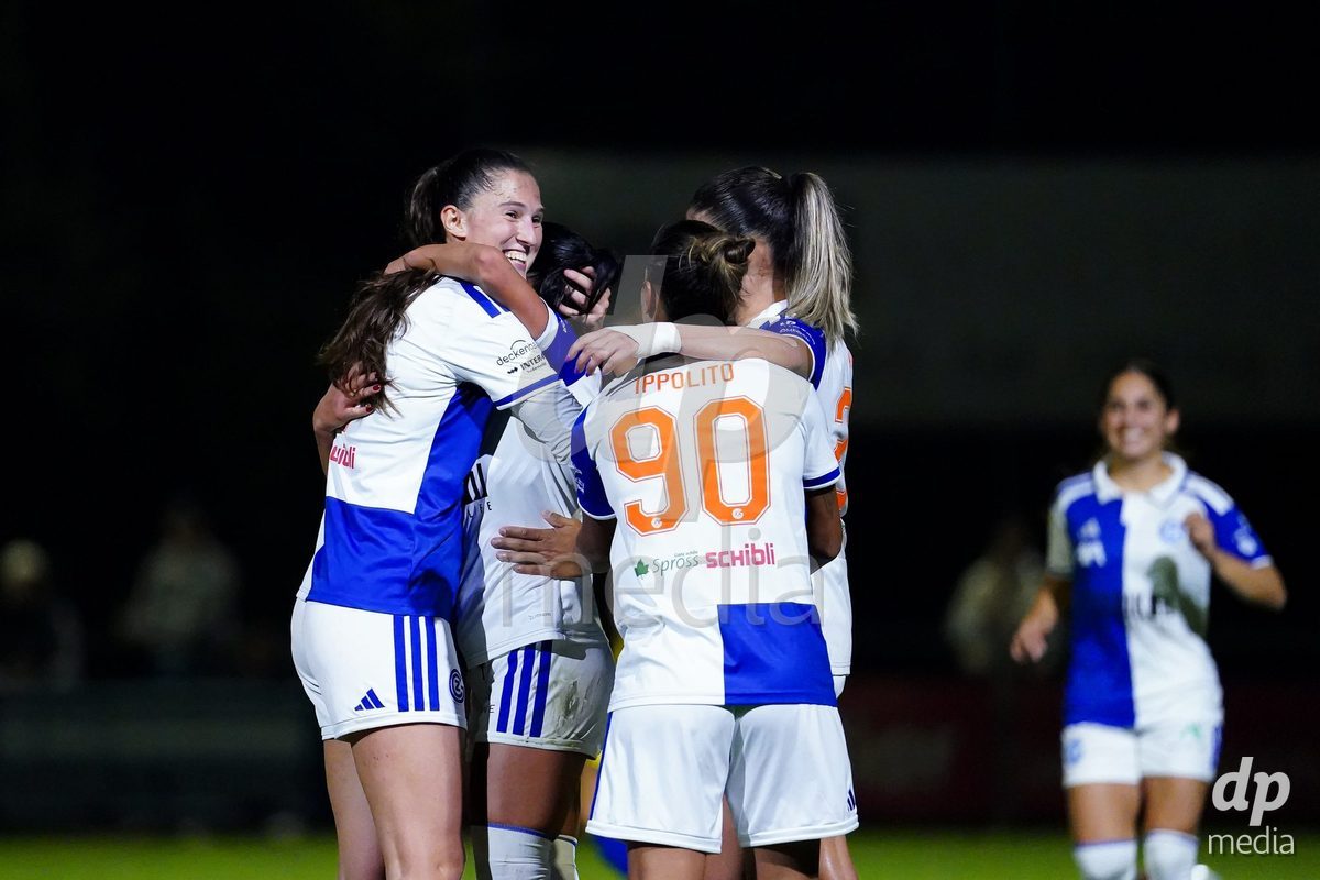 WÄDENSWIL, SWITZERLAND - SEPTEMBER 25: Qendresa Krasniqi of GC Frauenfussball celebrating with team after scoring during the AXA Women's Cup match between FC Wädenswil 1 and GC Frauenfussball at Sportplatz Beichlen on September 25, 2026 in Wädenswil.