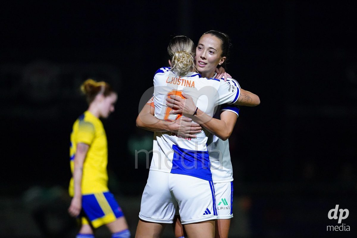 WÄDENSWIL, SWITZERLAND - SEPTEMBER 25: Marta Cazalla of GC Frauenfussball celebrating with team after scoring teams first goal during the AXA Women's Cup match between FC Wädenswil 1 and GC Frauenfussball at Sportplatz Beichlen on September 25, 2026 in Wädenswil.