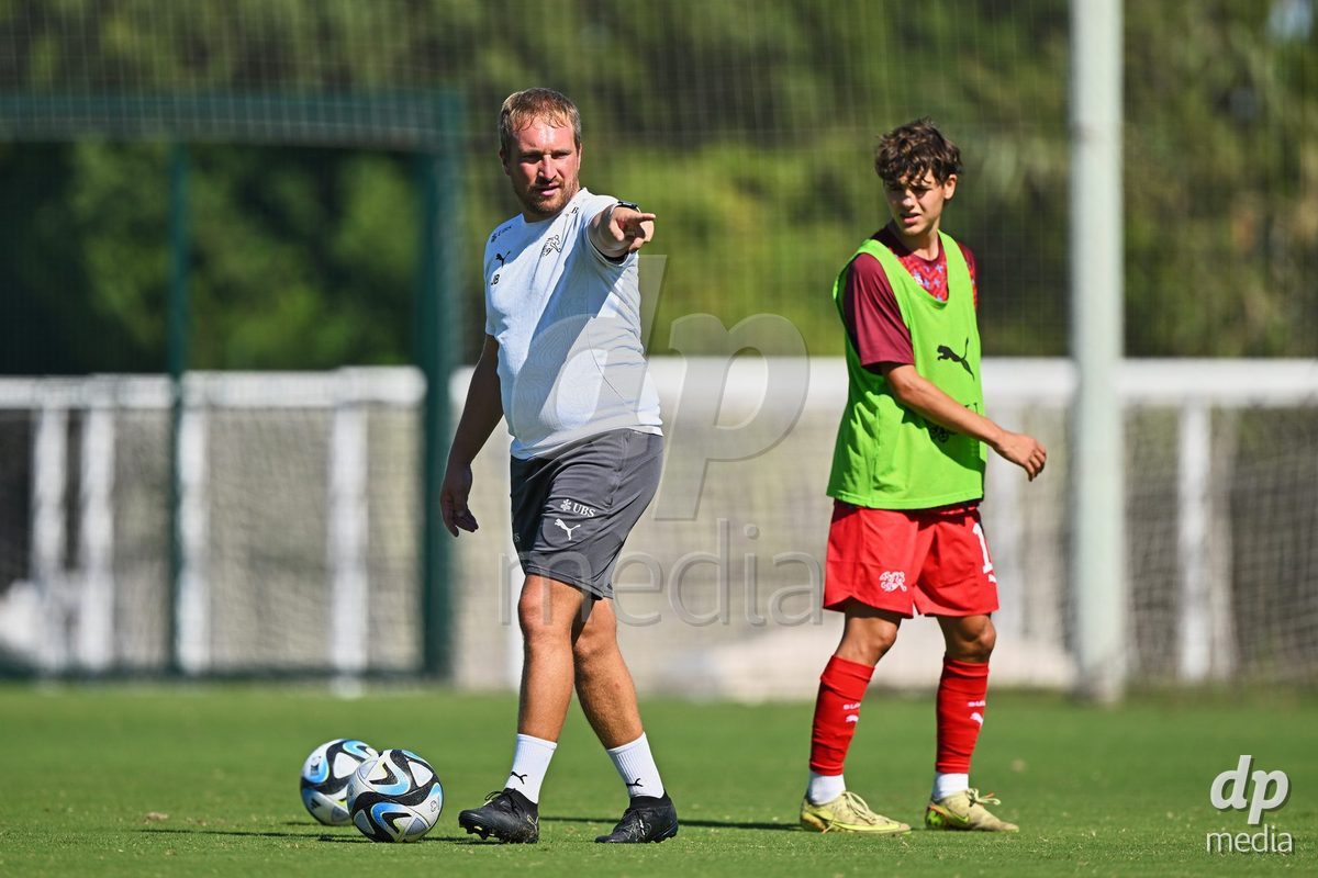 OLIVA NOVA, SPAIN - SEPTEMBER 25: The International Friendly match between Northern Ireland U17 and Switzerland U17 at Oliva Nova Sports Center on September 25, 2026 in Oliva Nova, Spain.