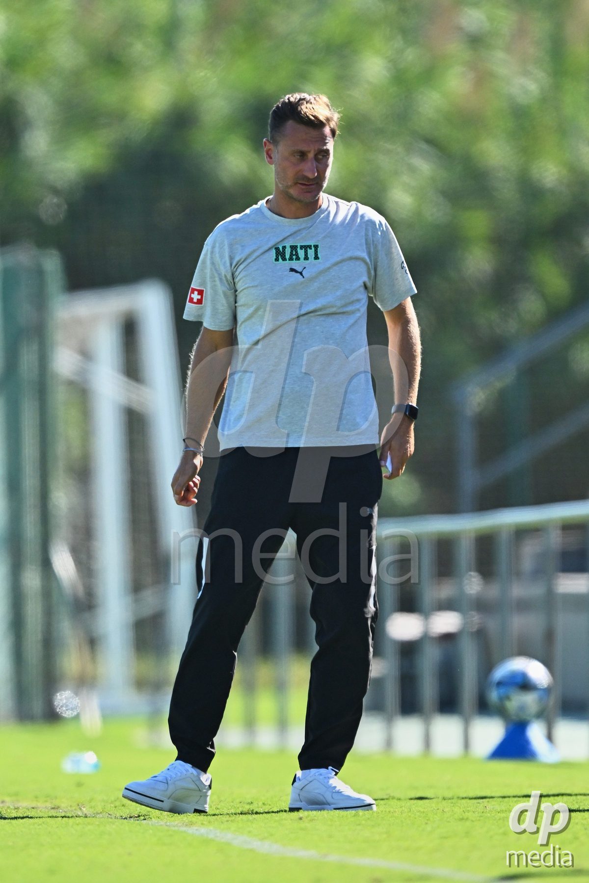 OLIVA NOVA, SPAIN - SEPTEMBER 25: Ilija Borenovic, Head Coach of Switzerland during the International Friendly match between Northern Ireland U17 and Switzerland U17 at Oliva Nova Sports Center on September 25, 2026 in Oliva Nova, Spain.