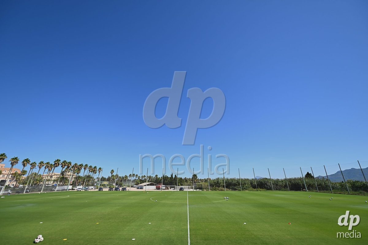 OLIVA NOVA, SPAIN - SEPTEMBER 25: The International Friendly match between Northern Ireland U17 and Switzerland U17 at Oliva Nova Sports Center on September 25, 2026 in Oliva Nova, Spain.