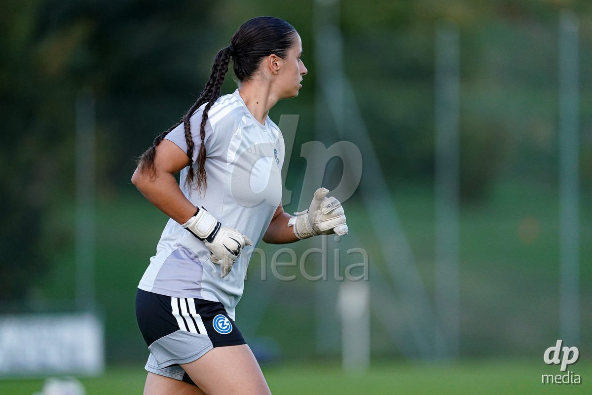 WÄDENSWIL, SWITZERLAND - SEPTEMBER 25: Jimena Vicario Casal of GC Frauenfussball warming up during the AXA Women's Cup match between FC Wädenswil 1 and GC Frauenfussball at Sportplatz Beichlen on September 25, 2026 in Wädenswil.