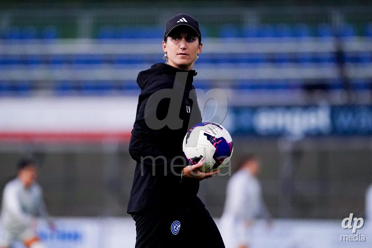 WÄDENSWIL, SWITZERLAND - SEPTEMBER 25: Laura Vetterlein, Head Coach of GC Frauenfussball, during the AXA Women's Cup match between FC Wädenswil 1 and GC Frauenfussball at Sportplatz Beichlen on September 25, 2026 in Wädenswil.