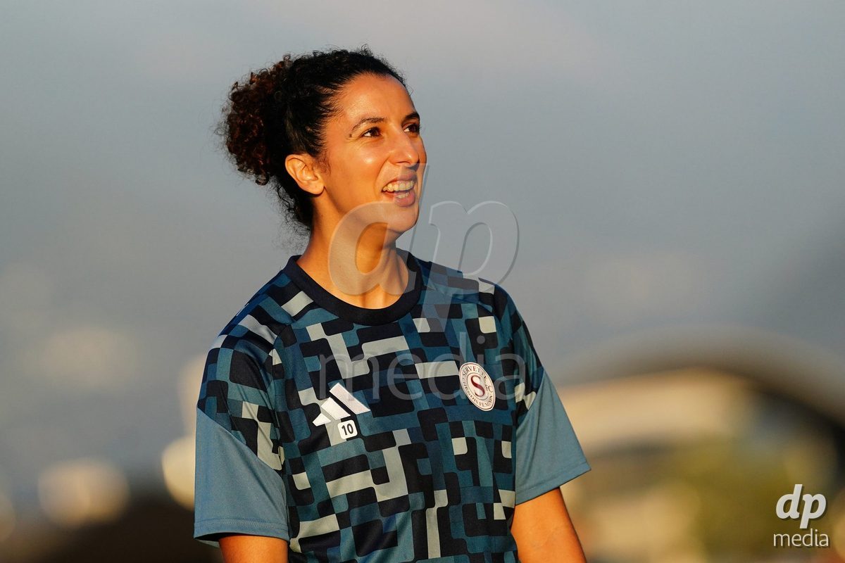 MAGADINO, SWITZERLAND - SEPTEMBER 26: Pllayer of the Servette FC in action during warm up prior the AXA Women's Cup match between AS Gambarogno and Servette FC Chenois Feminin at Centro Sportivo on September 26, 2026 in Magadino.