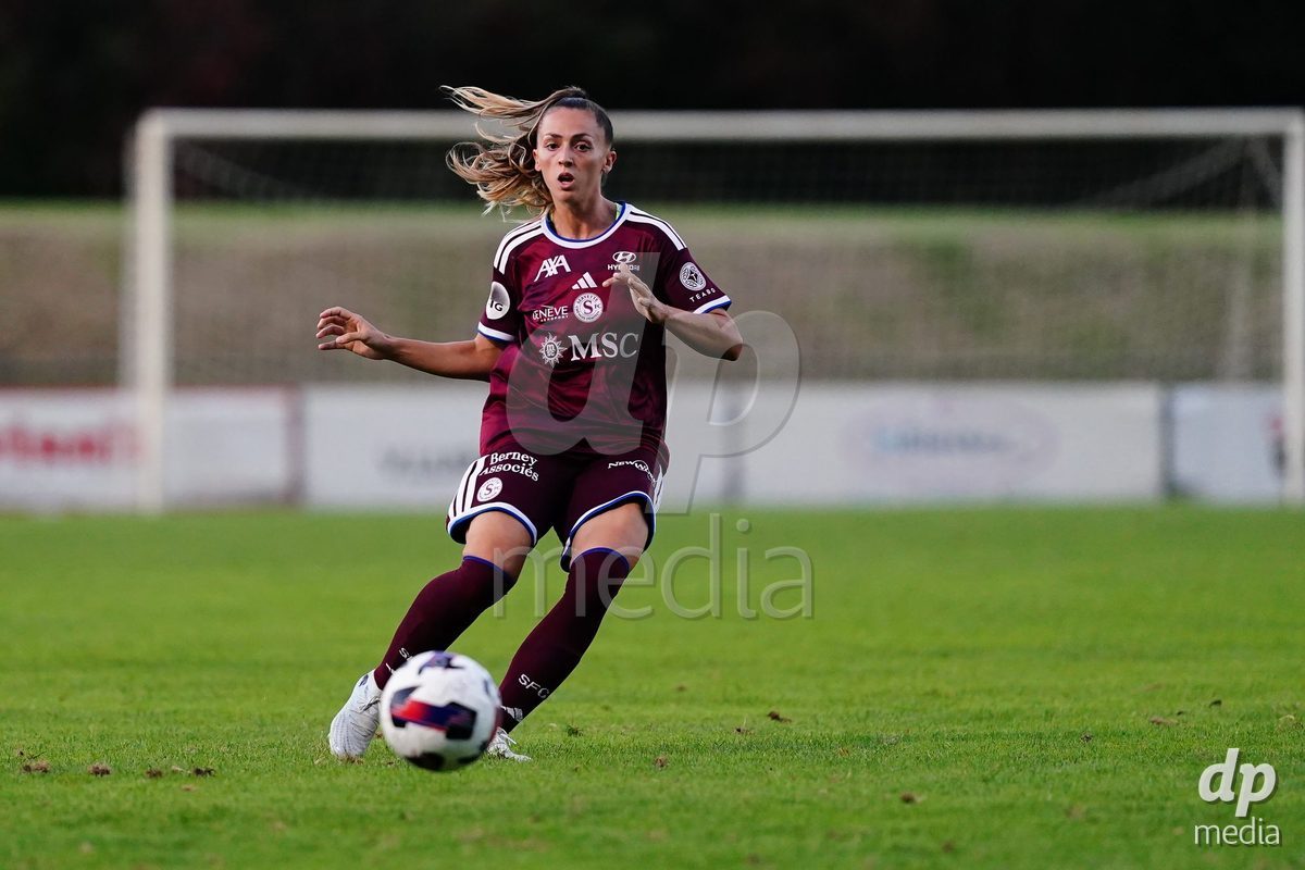 MAGADINO, SWITZERLAND - SEPTEMBER 26: Amanda Chaney of the Servette FC stops the ball during the AXA Women's Cup match between AS Gambarogno and Servette FC Chenois Feminin at Centro Sportivo on September 26, 2026 in Magadino.