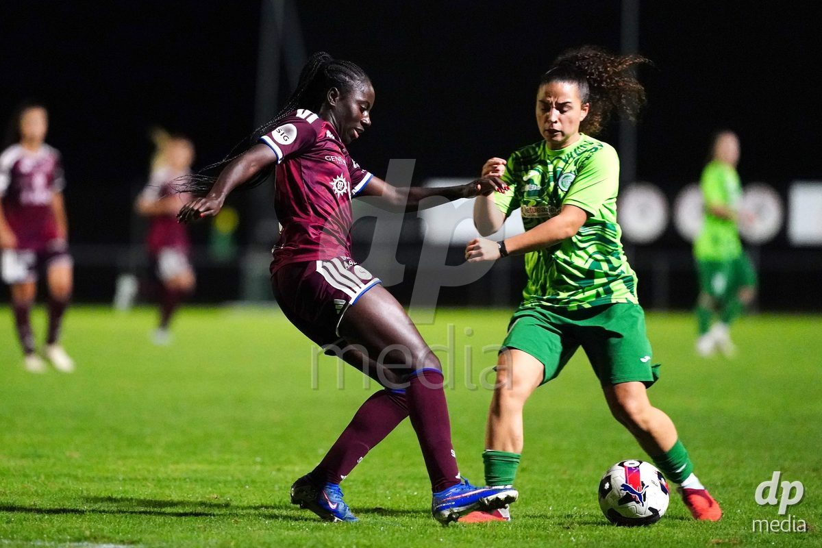 MAGADINO, SWITZERLAND - SEPTEMBER 26: Simone Benedicte of the Servette FC runs with the ball during the AXA Women's Cup match between AS Gambarogno and Servette FC Chenois Feminin at Centro Sportivo on September 26, 2026 in Magadino.