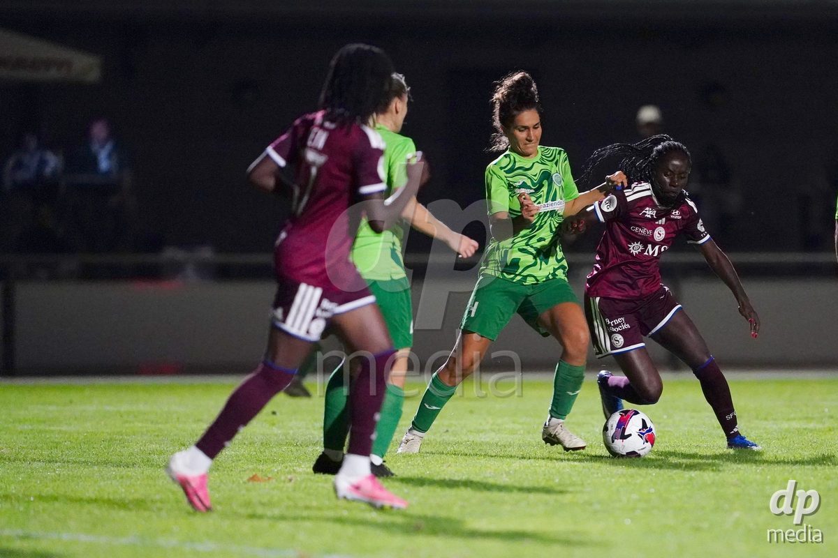 MAGADINO, SWITZERLAND - SEPTEMBER 26:  Emini Veronika of AS Gambarogno competes for the ball with Simon Benedicte of the Servette FC during the AXA Women's Cup match between AS Gambarogno and Servette FC Chenois Feminin at Centro Sportivo on September 26, 2026 in Magadino.