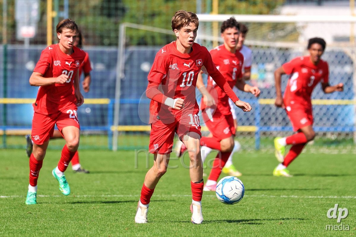 DUNAJSKA LUZNA, SLOVAKIA - SEPTEMBER 25: Mladen Mijajlovic 10 the International Friendly football match between Switzerland U19 and Poland U19 on September 25, 2026 in Dunajska Luzna, Slovakia.
