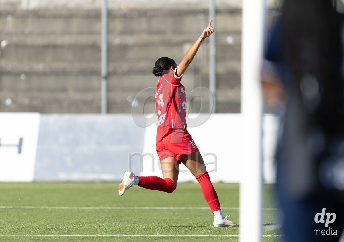 CAROUGE, SWITZERLAND - SEPTEMBER 27: 11 Ramona Kannady of FC Rapperswil-Jona celebrates scoring her team's first goal to make the score 0-1 during the AXA Women's Cup match between Etoile Carouge FC and FC Rapperswil-Jona at Stade de la Fontenette on September 27, 2026 in Carouge, Switzerland.