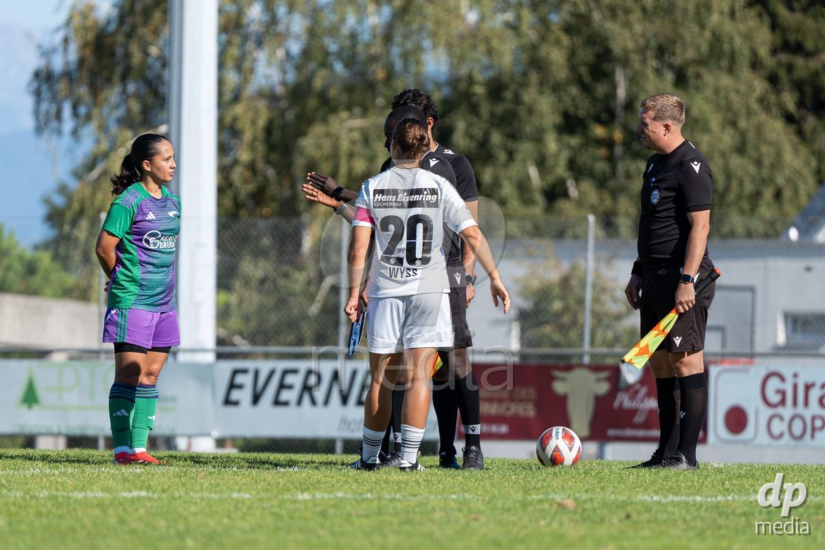 COPPET, SWITZERLAND - SEPTEMBER 27:  Both captains before the AXA Women's Cup match between US Terre Sainte and FC Wil 1900 at Centre sportif des Rojalets on September 27, 2026 in Coppet, Switzerland.