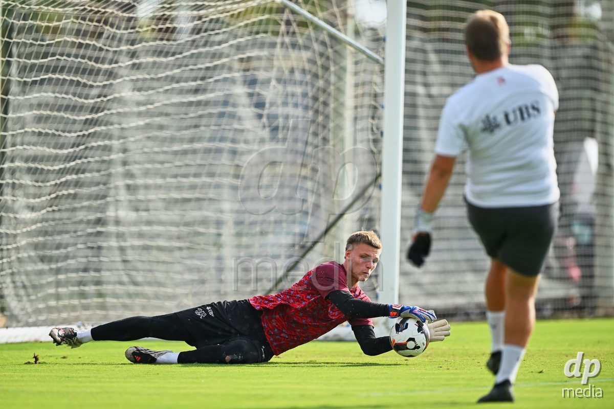 OLIVA NOVA, SPAIN - SEPTEMBER 28: Henrik Fehr Goalkeeper of Switzerland during the International Friendly match between Switzerland U17 and Sweden U17 at Oliva Nova Sports Center on September 28, 2026 in Oliva Nova, Spain.
