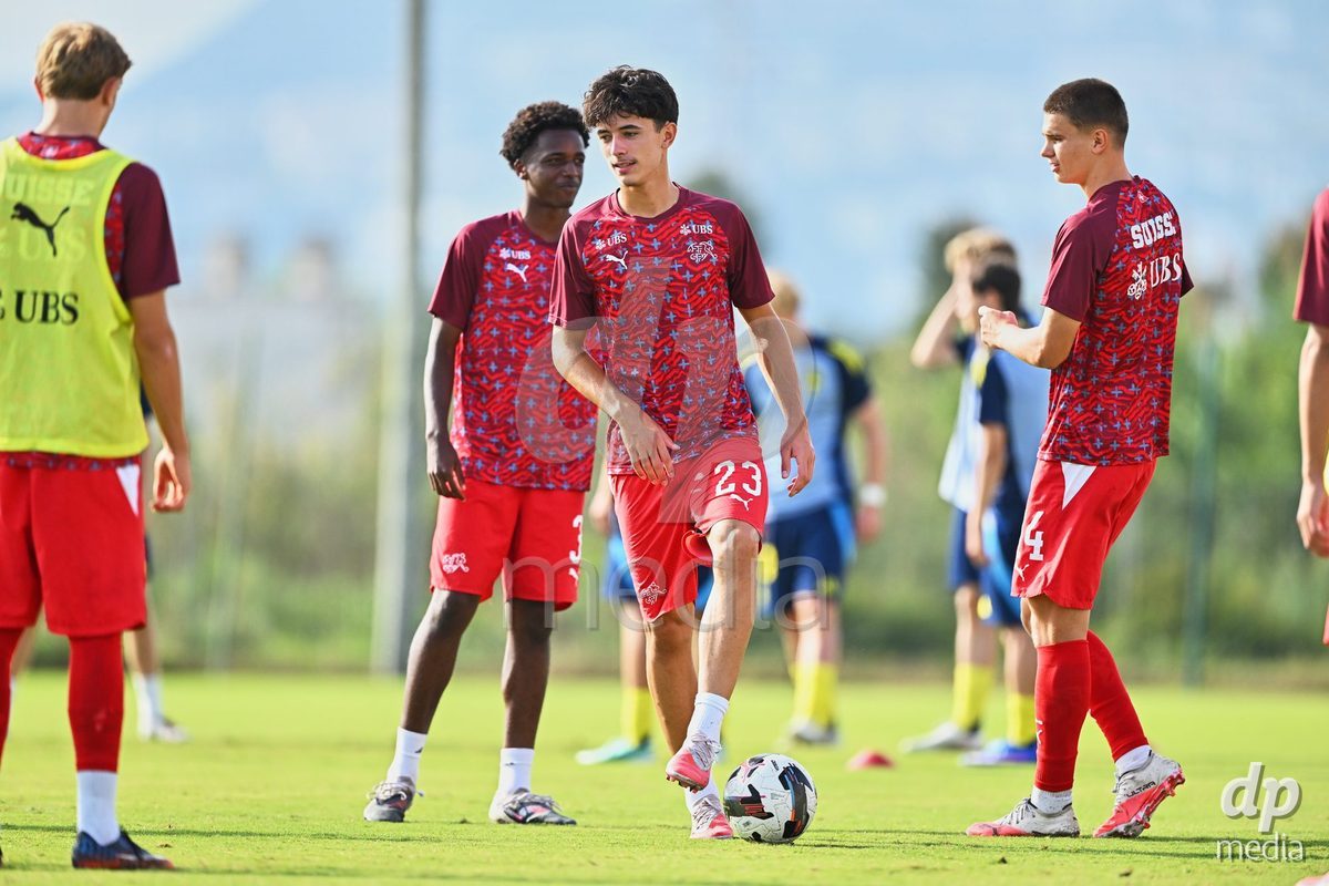 OLIVA NOVA, SPAIN - SEPTEMBER 28: The International Friendly match between Switzerland U17 and Sweden U17 at Oliva Nova Sports Center on September 28, 2026 in Oliva Nova, Spain.
