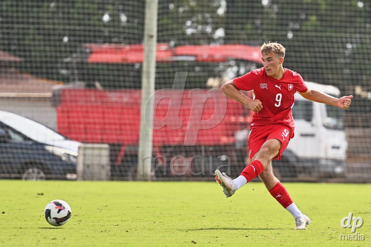 OLIVA NOVA, SPAIN - SEPTEMBER 28: Niko Cavka of Switzerland during the International Friendly match between Switzerland U17 and Sweden U17 at Oliva Nova Sports Center on September 28, 2026 in Oliva Nova, Spain.