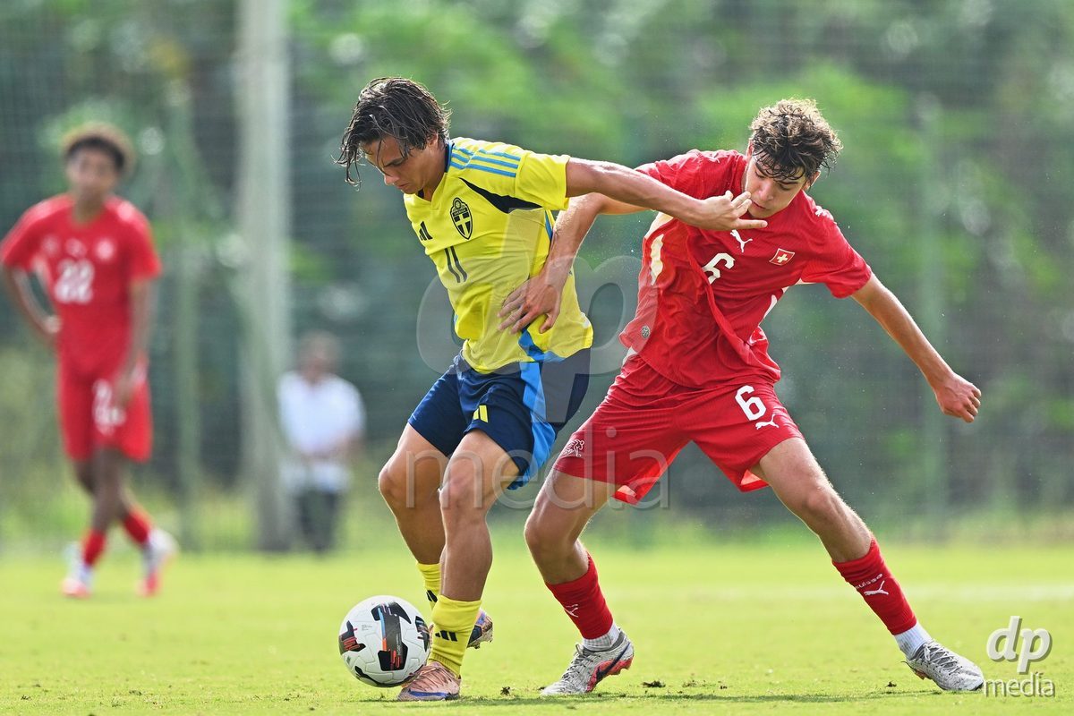 OLIVA NOVA, SPAIN - SEPTEMBER 28: Niklas Züger of Switzerlandiklas Züger of Switzerland during the International Friendly match between Switzerland U17 and Sweden U17 at Oliva Nova Sports Center on September 28, 2026 in Oliva Nova, Spain.