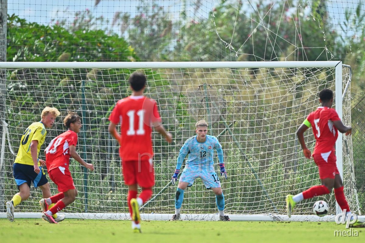 OLIVA NOVA, SPAIN - SEPTEMBER 28: Henrik Fehr Goalkeeper of Switzerland during the International Friendly match between Switzerland U17 and Sweden U17 at Oliva Nova Sports Center on September 28, 2026 in Oliva Nova, Spain.
