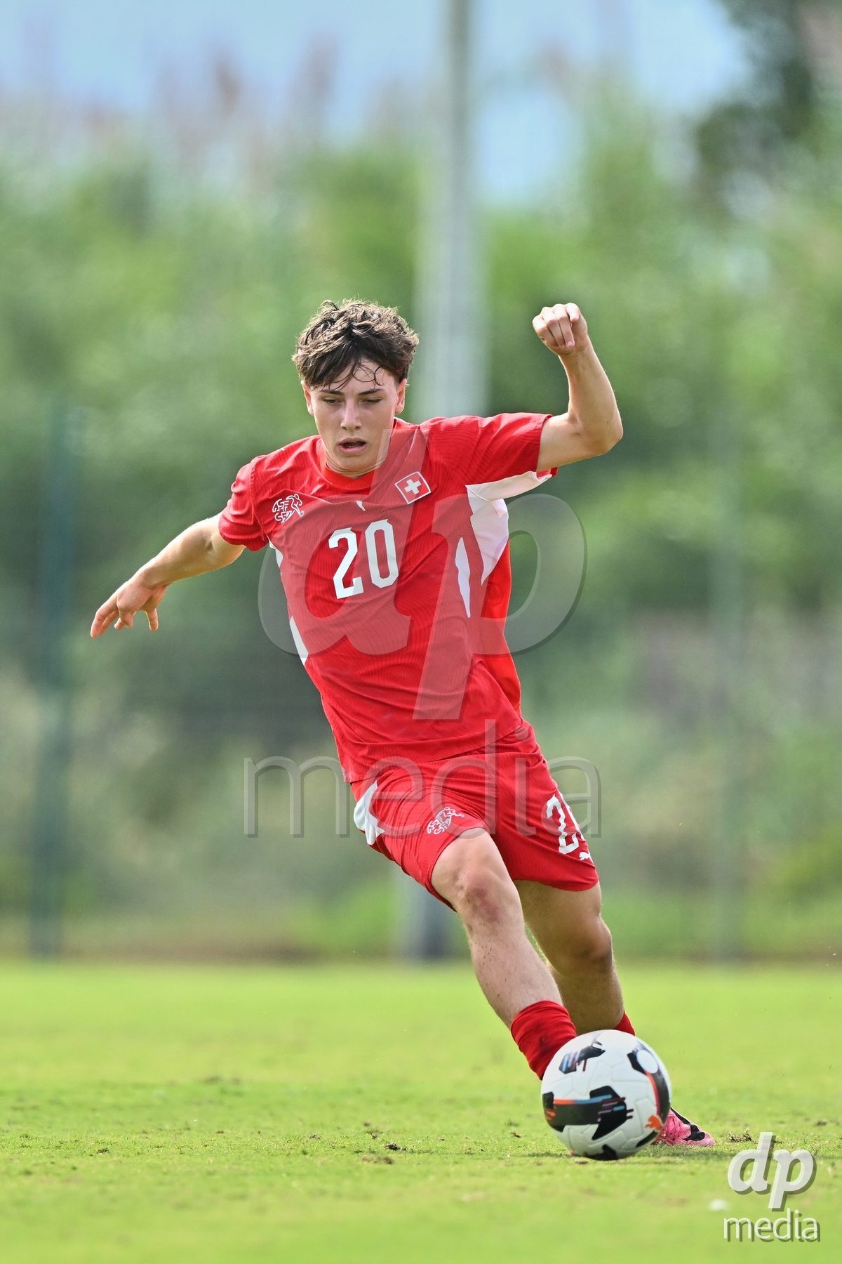 OLIVA NOVA, SPAIN - SEPTEMBER 28: Loan Thommen of Switzerland during the International Friendly match between Switzerland U17 and Sweden U17 at Oliva Nova Sports Center on September 28, 2026 in Oliva Nova, Spain.