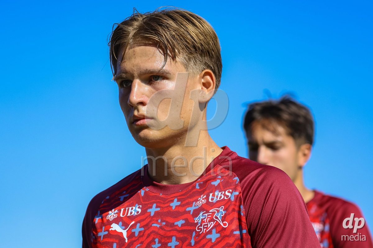 DUNAJSKA LUZNA, SLOVAKIA - SEPTEMBER 28: Switzerland team warm-up the International Friendly football match between Kazakhstan U19 and Switzerland U19 on September 28, 2026 in Dunajska Luzna, Slovakia.