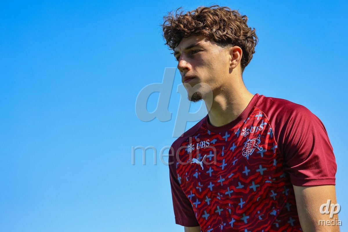 DUNAJSKA LUZNA, SLOVAKIA - SEPTEMBER 28: Switzerland team warm-up the International Friendly football match between Kazakhstan U19 and Switzerland U19 on September 28, 2026 in Dunajska Luzna, Slovakia.