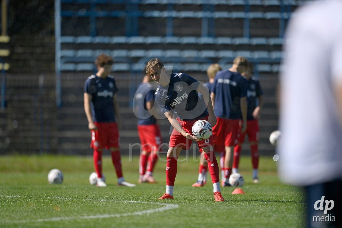 SAMOBOR, CROATIA - SEPTEMBER 29: Frederik Vestergaard of Denmark during warm up prior to the International Friendly match between Denmark U18 and Italy U18 on September 29, 2026 in Samobor, Croatia. Photo: Igor Soban/Pixsell / DP Media