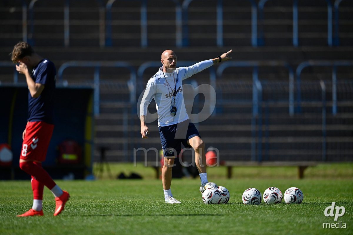 SAMOBOR, CROATIA - SEPTEMBER 29: Coach of Denmark Michael Lumb Miro during warm up prior to the International Friendly match between Denmark U18 and Italy U18 on September 29, 2026 in Samobor, Croatia. Photo: Igor Soban/Pixsell / DP Media
