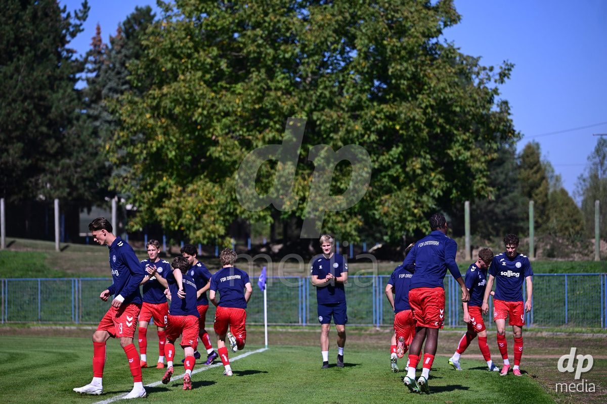 SAMOBOR, CROATIA - SEPTEMBER 29: Players of Denmark during warm up prior to the International Friendly match between Denmark U18 and Italy U18 on September 29, 2026 in Samobor, Croatia. Photo: Igor Soban/Pixsell / DP Media