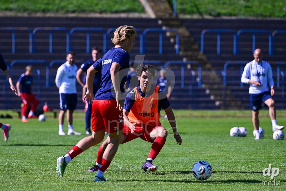 SAMOBOR, CROATIA - SEPTEMBER 29: Magnus Tornoe Dalager and David Stojanovic of Denmark during warm up prior to the International Friendly match between Denmark U18 and Italy U18 on September 29, 2026 in Samobor, Croatia. Photo: Igor Soban/Pixsell / DP Media