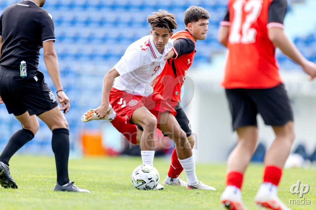 VIZELA, PORTUGAL - SEPTEMBER 30: Sean Fetterlein of Denmark U19 during the International Friendly match between Denmark U19 and Austria U19 at Estadio FC Vizela on September 30, 2026 in Vizela, Portugal