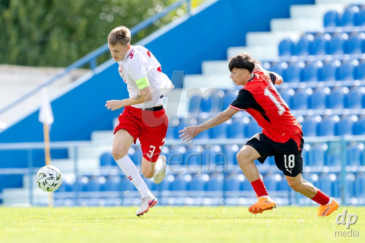 VIZELA, PORTUGAL - SEPTEMBER 30: Villads Rutkjaer of Denmark U19, Leonit Zeqiri of Austria U19 during the International Friendly match between Denmark U19 and Austria U19 at Estadio FC Vizela on September 30, 2026 in Vizela, Portugal