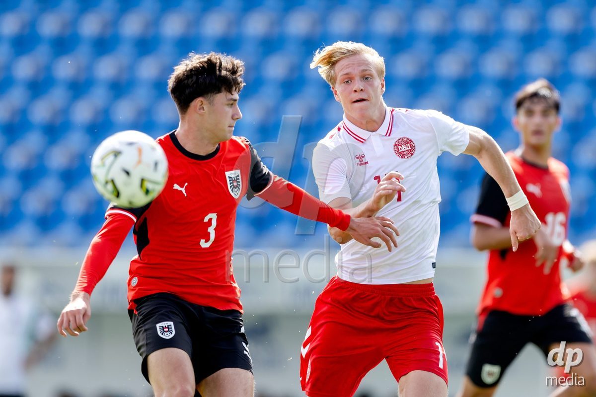 VIZELA, PORTUGAL - SEPTEMBER 30: Segej Savic of Austria U19, Adam Kleis Kristoffersen of Denmark U19 during the International Friendly match between Denmark U19 and Austria U19 at Estadio FC Vizela on September 30, 2026 in Vizela, Portugal