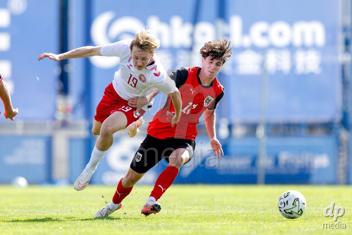 VIZELA, PORTUGAL - SEPTEMBER 30: Zander Grantzau* of Denmark U19, William Thomsen of Denmark U19 during the International Friendly match between Denmark U19 and Austria U19 at Estadio FC Vizela on September 30, 2026 in Vizela, Portugal