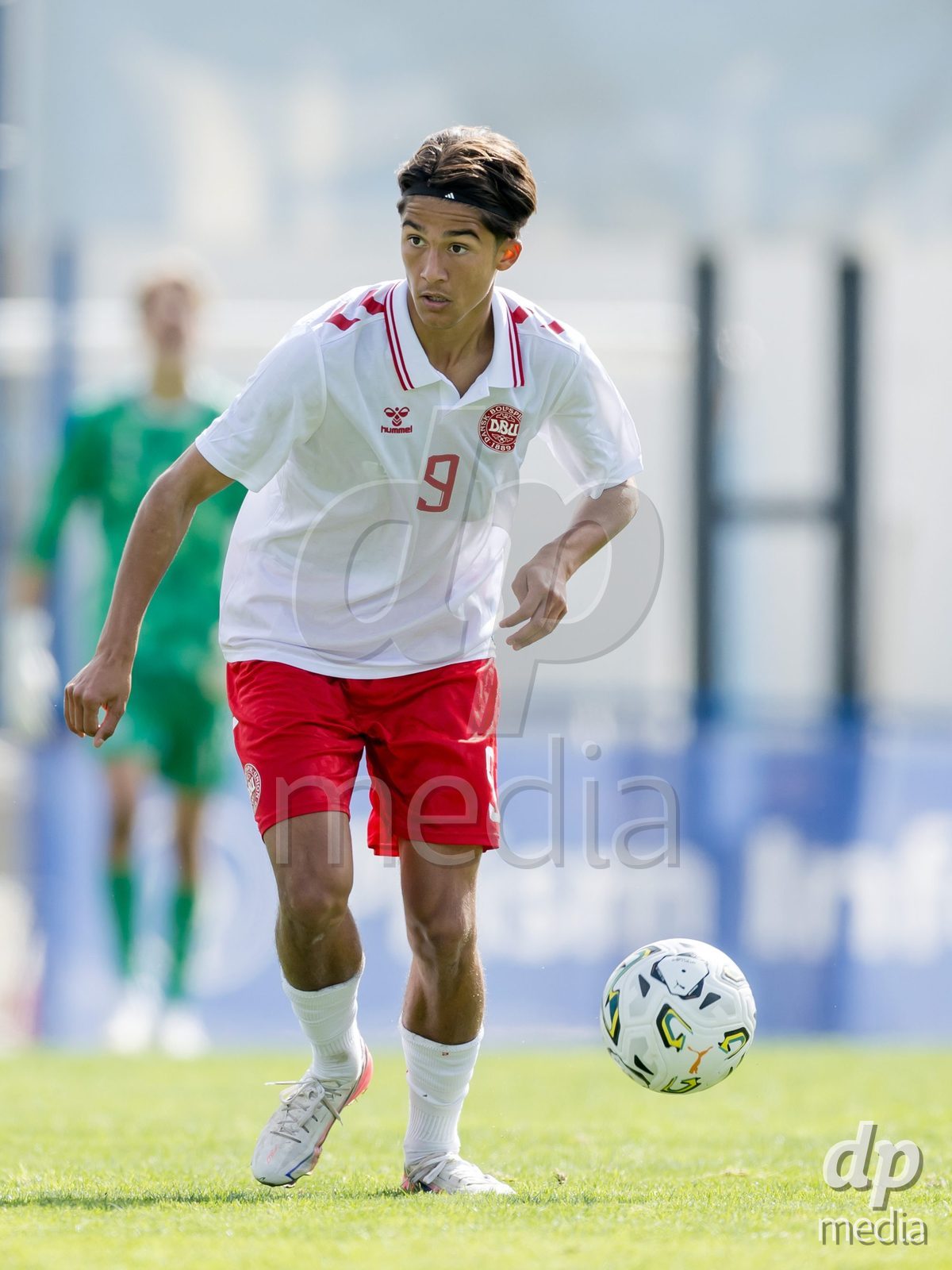 VIZELA, PORTUGAL - SEPTEMBER 30: Sean Fetterlein of Denmark U19 during the International Friendly match between Denmark U19 and Austria U19 at Estadio FC Vizela on September 30, 2026 in Vizela, Portugal